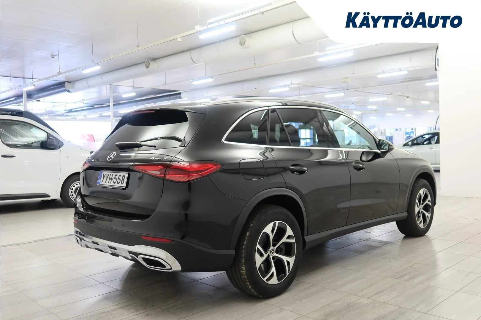 Mercedes-Benz GLC YYH-558 carousel image
