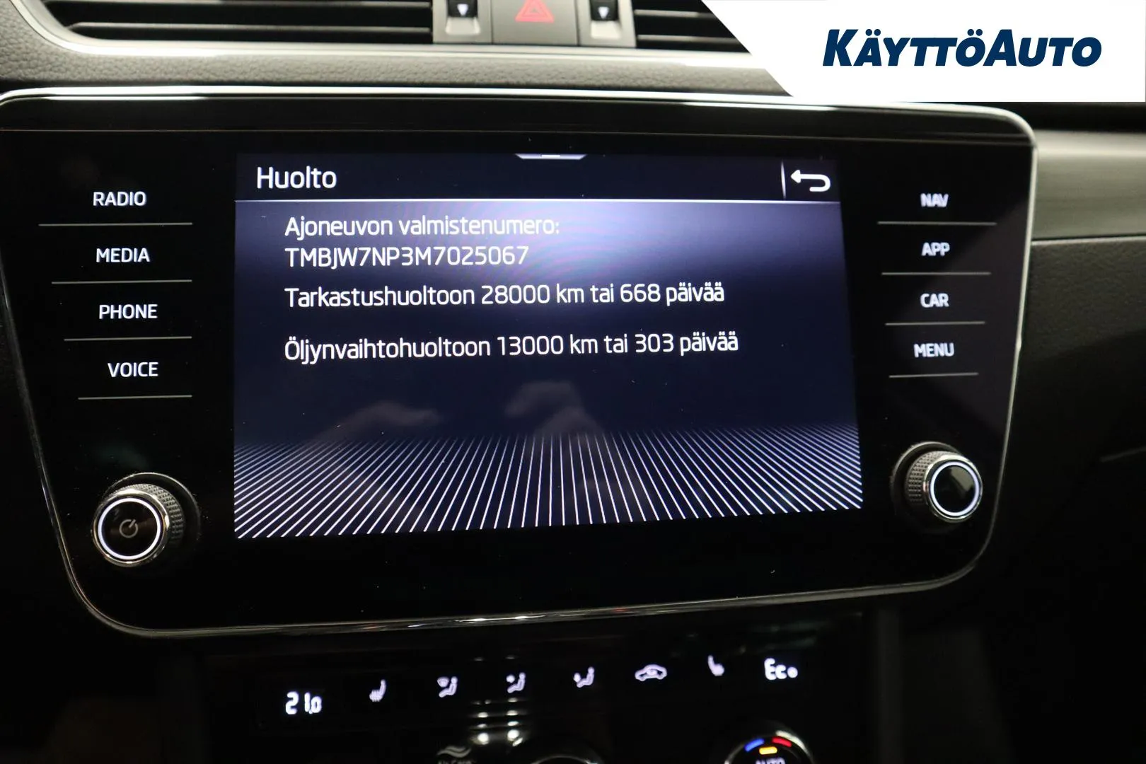 SKODA Superb GOZ-921 carousel image