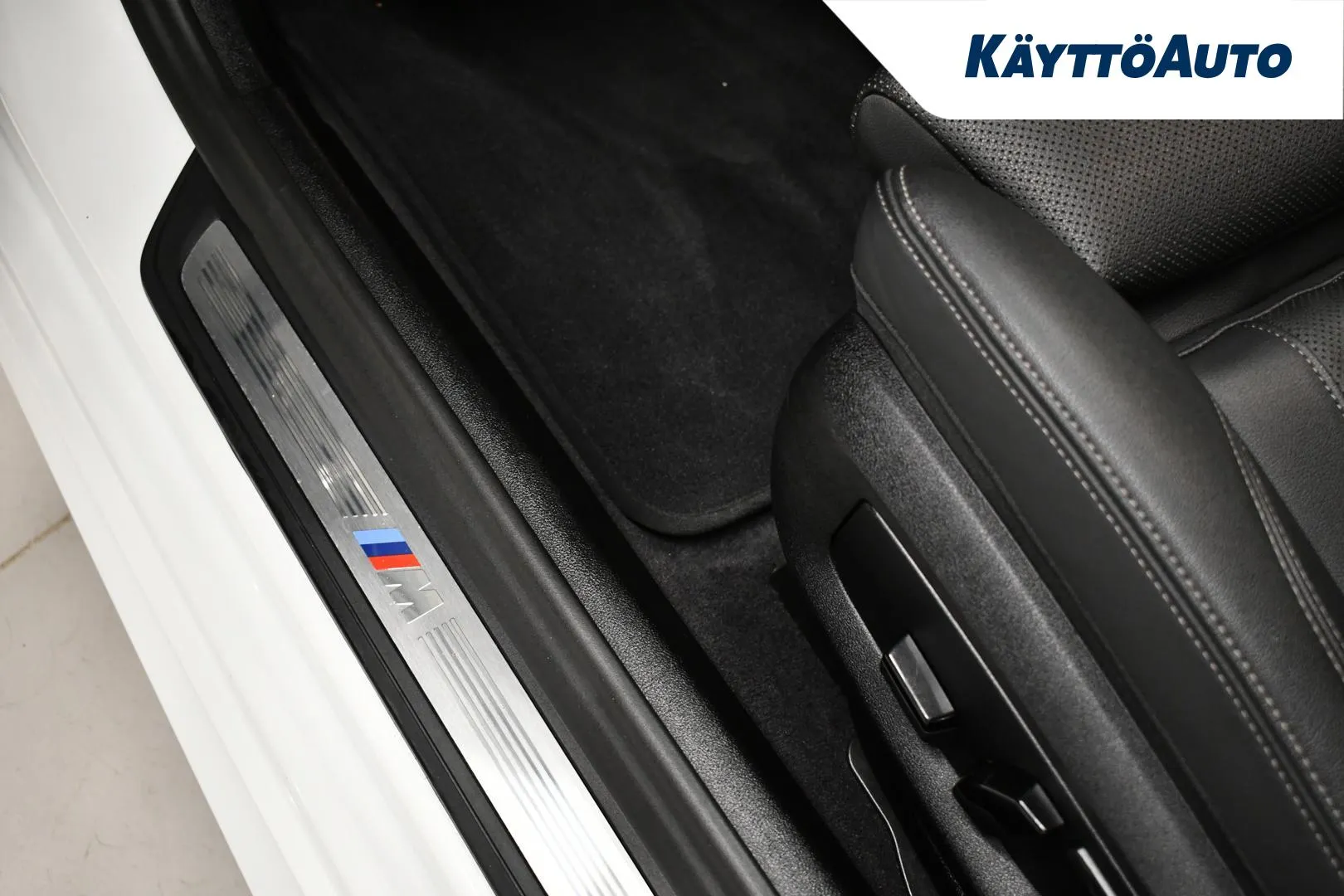 BMW 530 IPB-973 carousel image