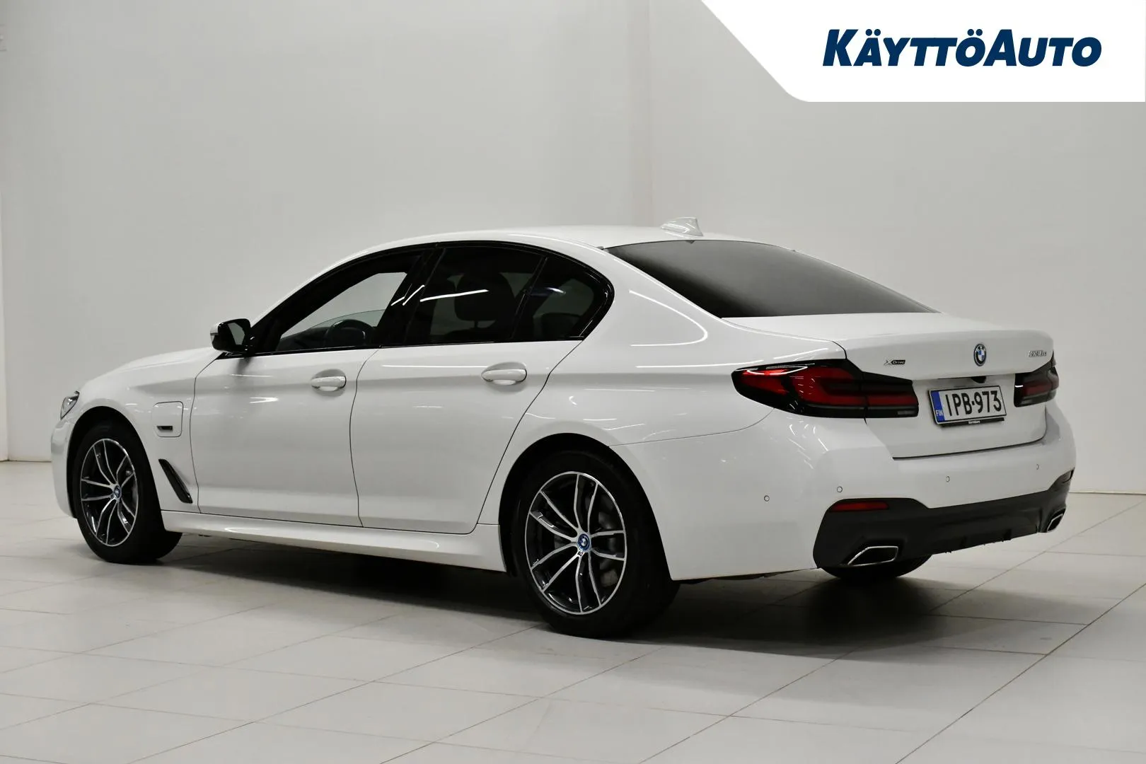 BMW 530 IPB-973 carousel image