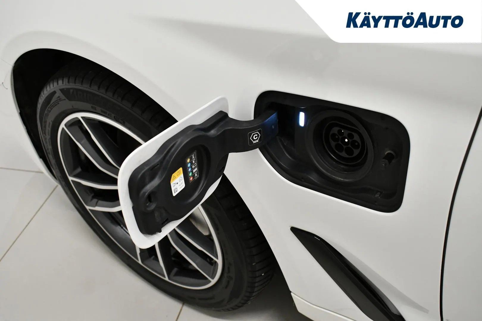 BMW 530 IPB-973 carousel image