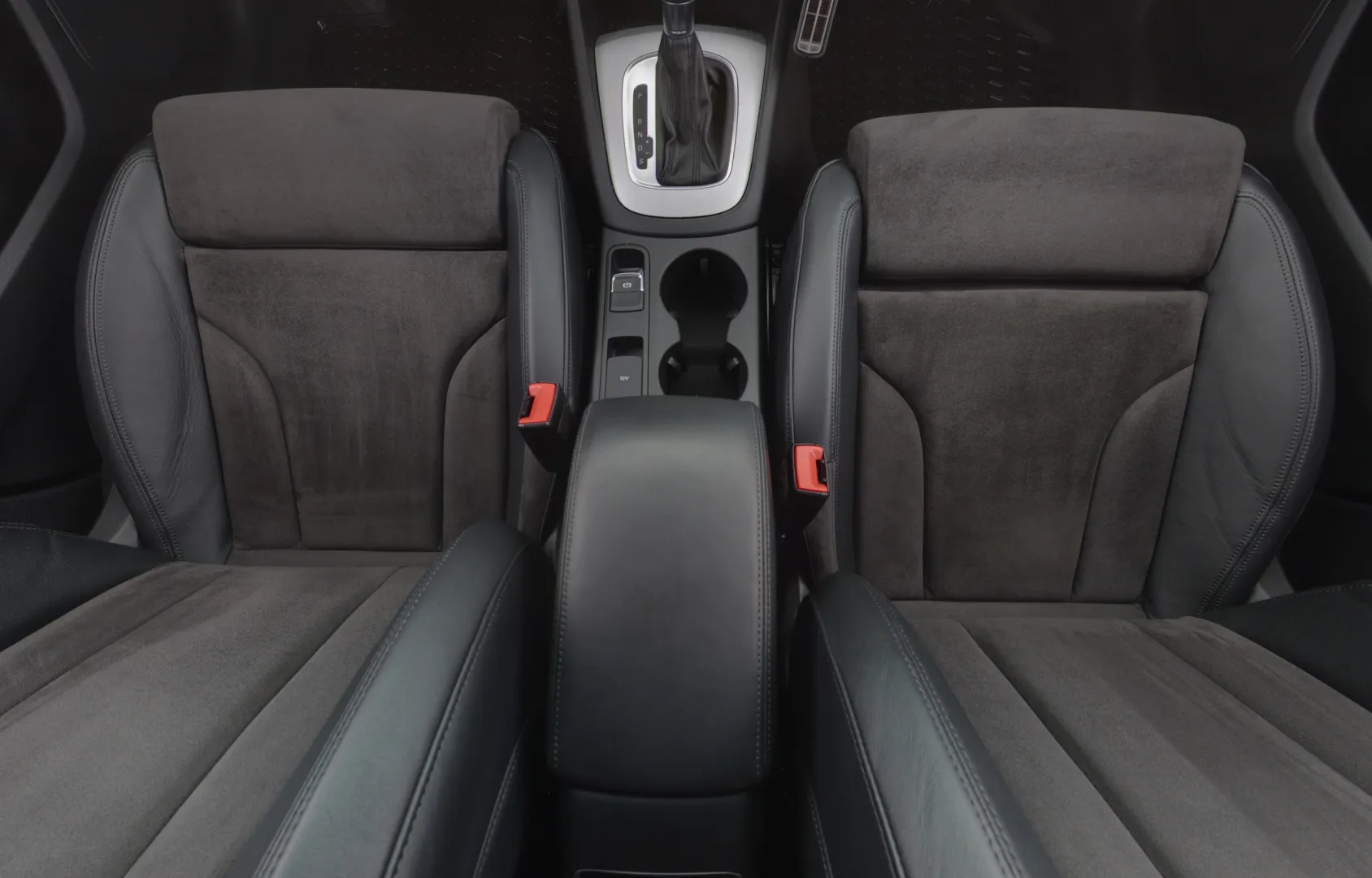 AUDI Q3 JKN-327 carousel image