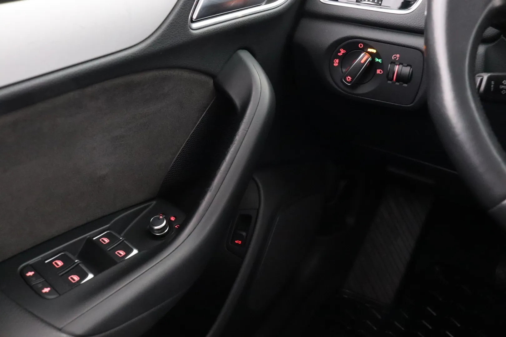 AUDI Q3 JKN-327 carousel image