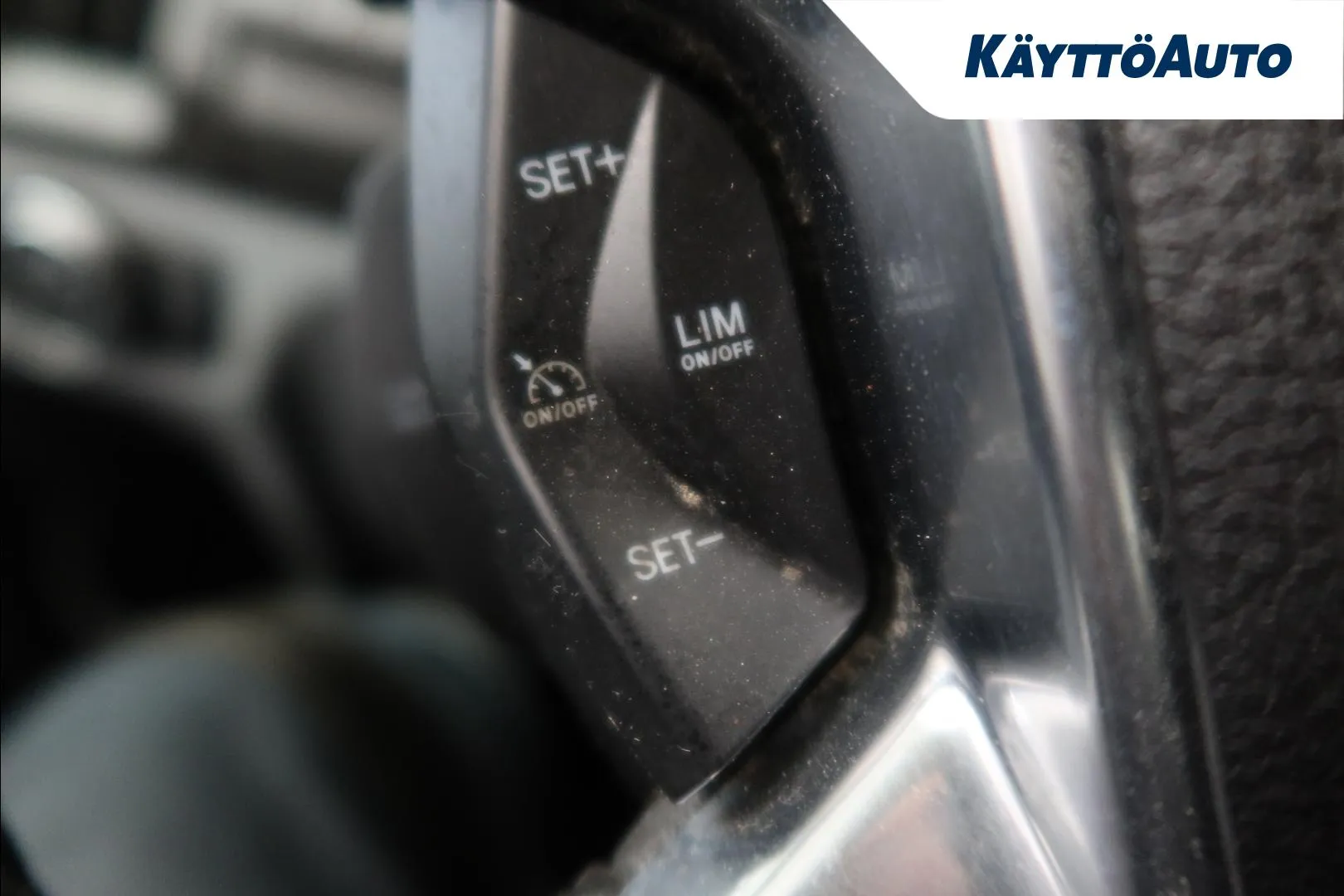 FORD Transit KUJ-458 carousel image