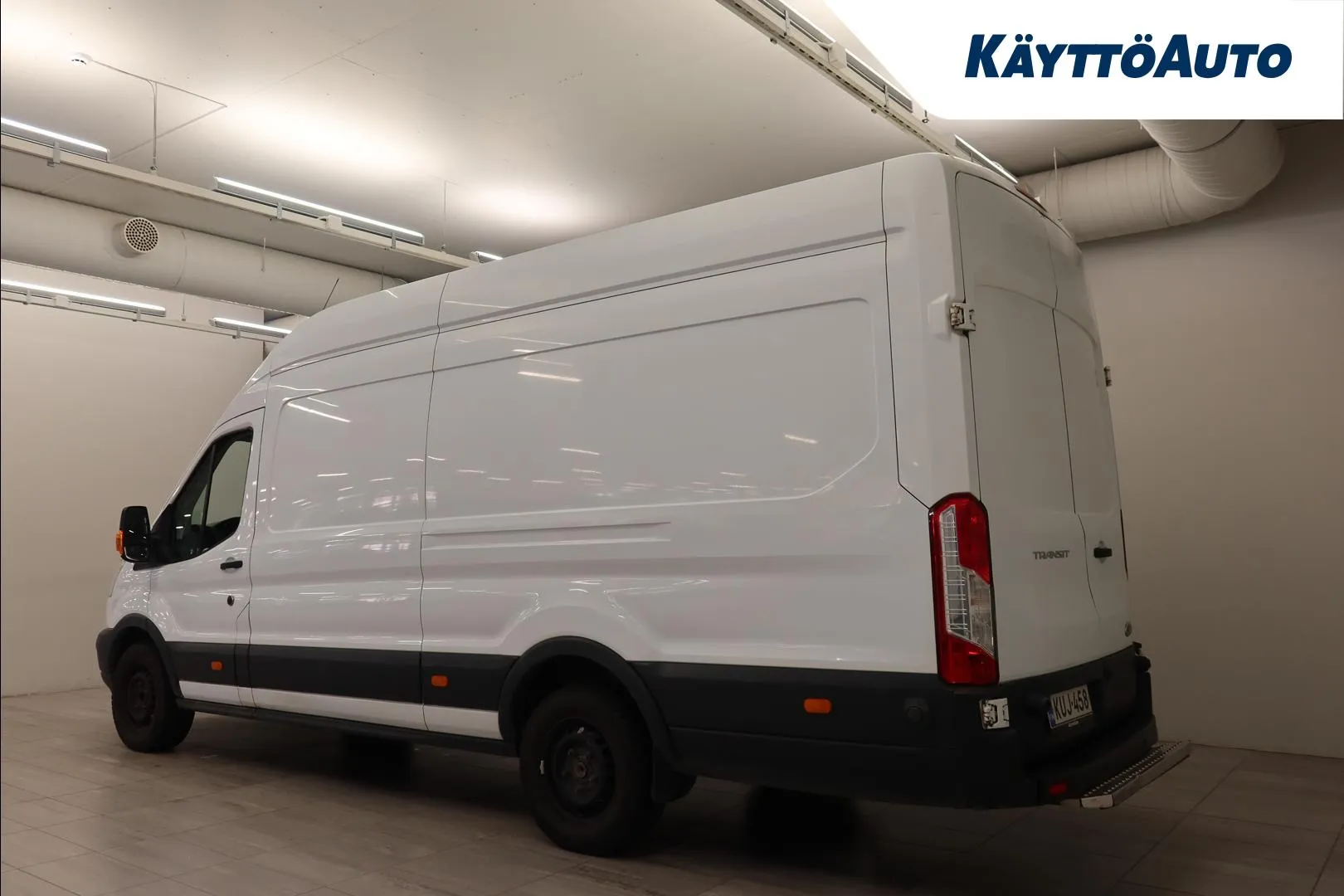 FORD Transit KUJ-458 carousel image