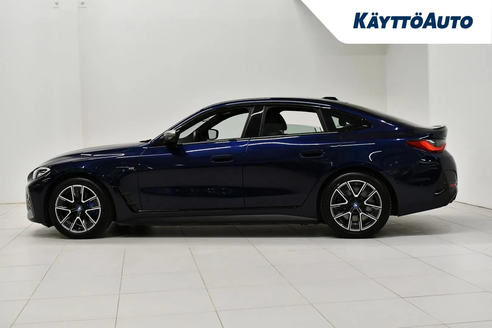 BMW i4 CRI-577 carousel image