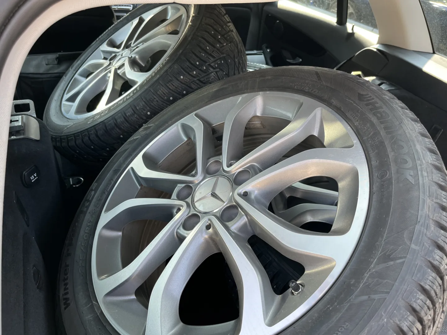MERCEDES-BENZ C LOK-834 carousel image