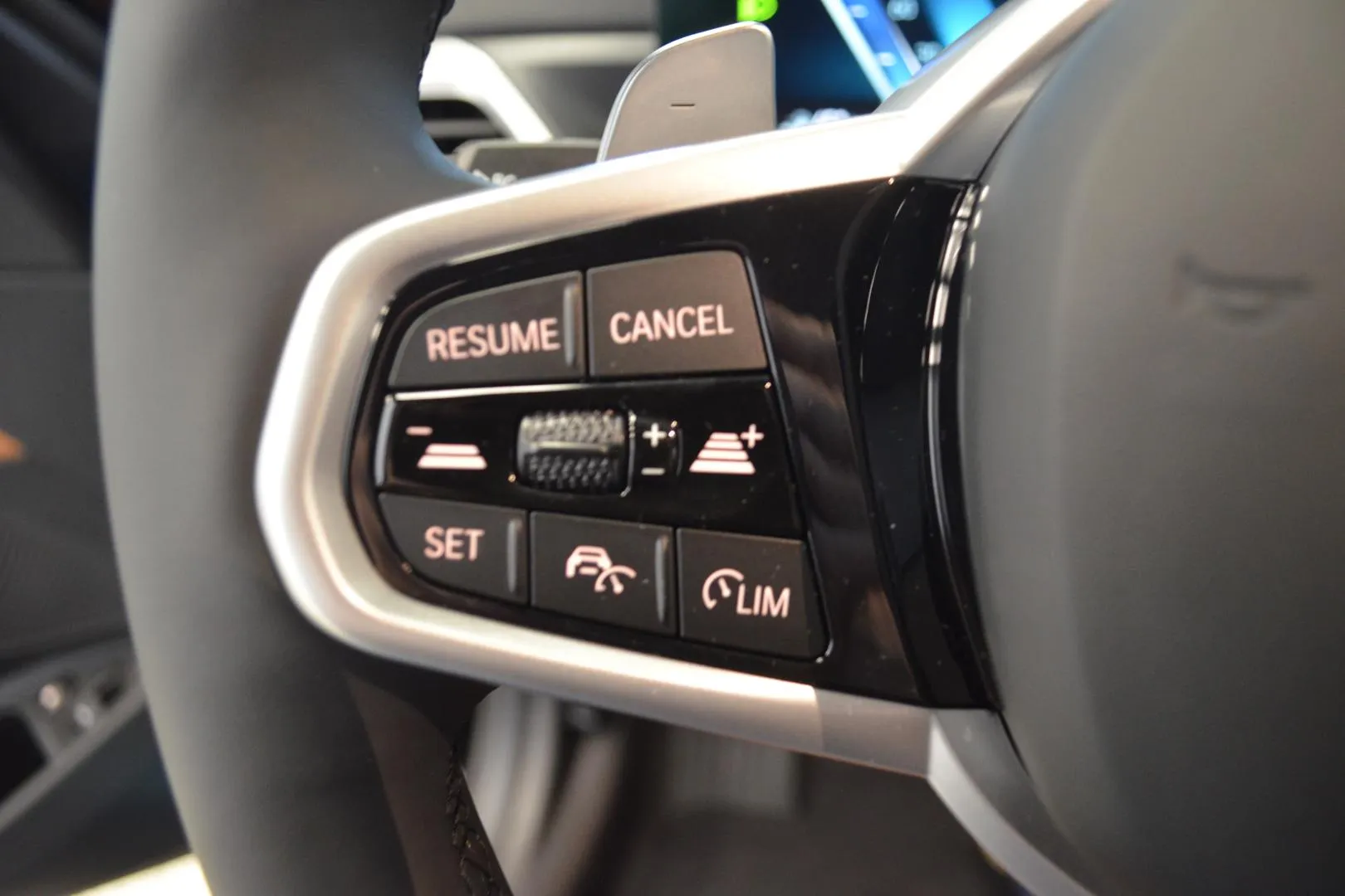BMW 330 ZPT-793 carousel image