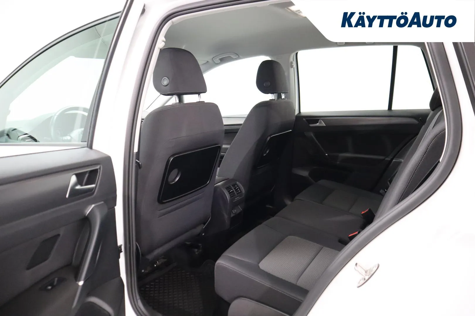 VOLKSWAGEN Golf Sportsvan OXE-302 carousel image