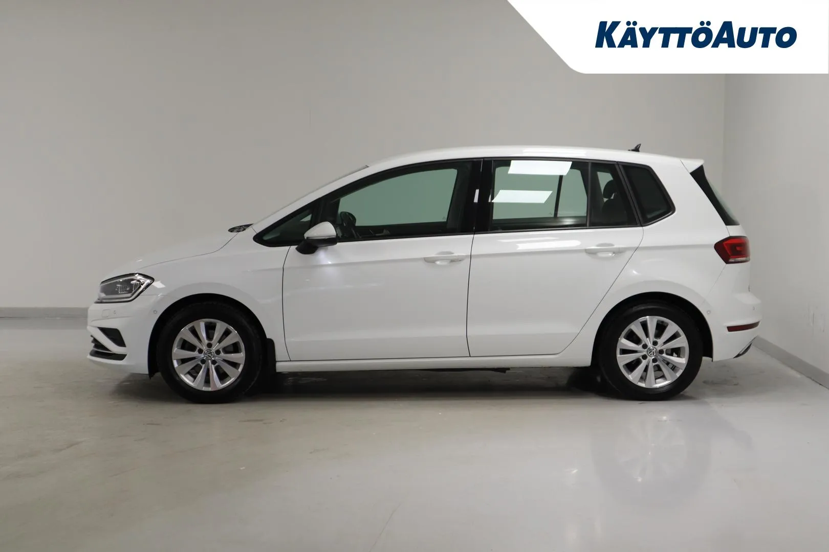 VOLKSWAGEN Golf Sportsvan OXE-302 carousel image