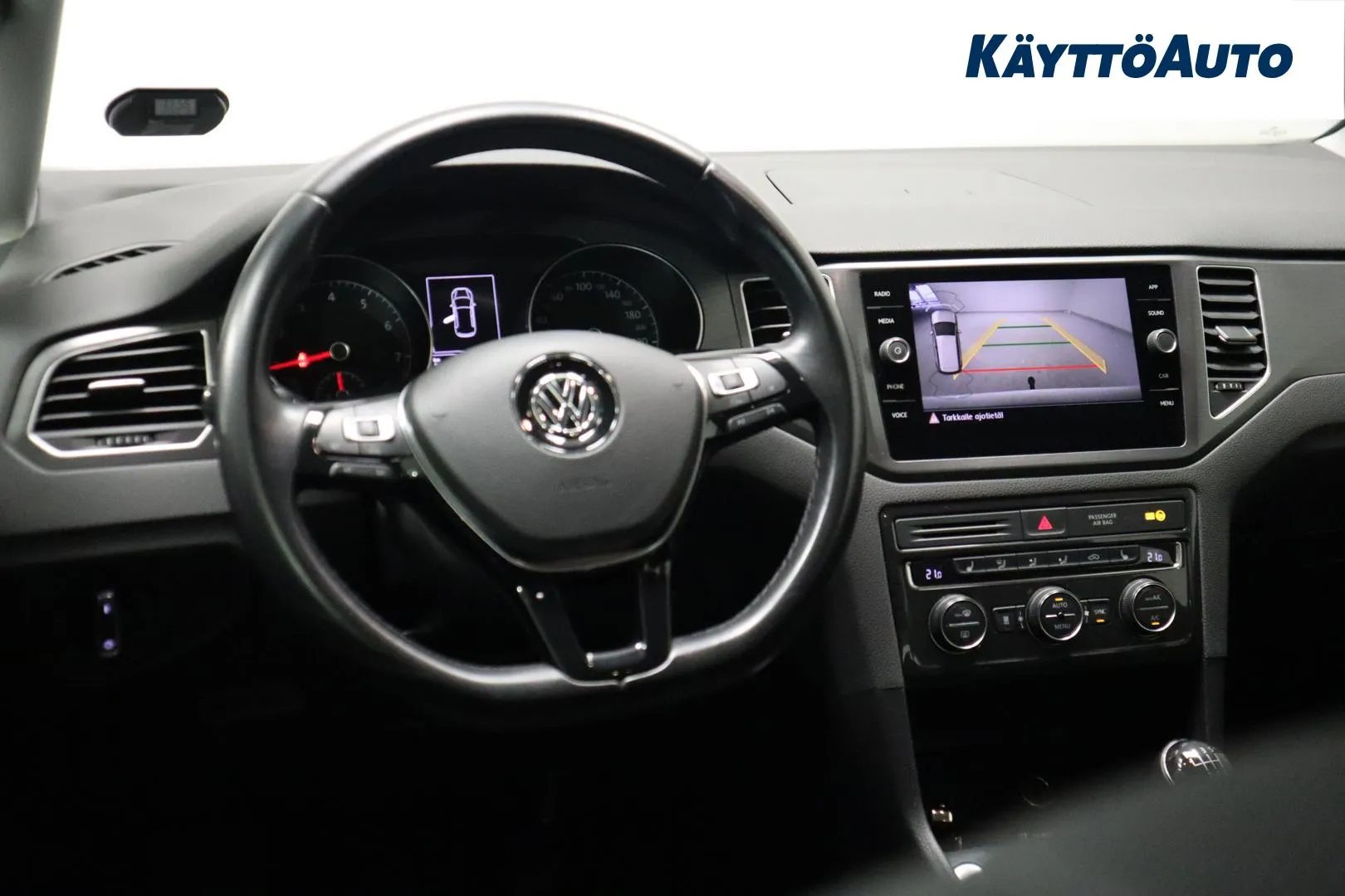 VOLKSWAGEN Golf Sportsvan OXE-302 carousel image