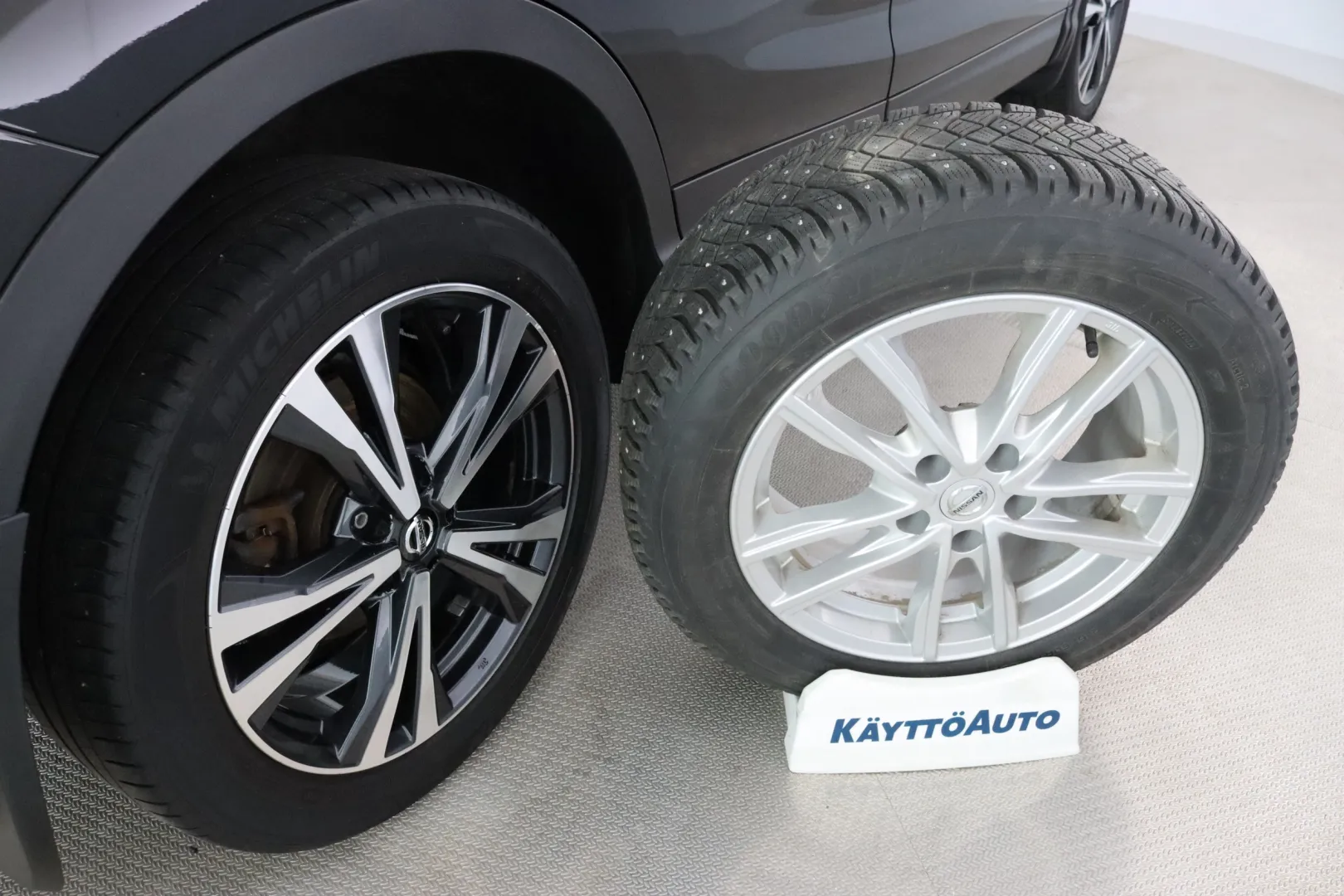 NISSAN Qashqai CNY-506 carousel image