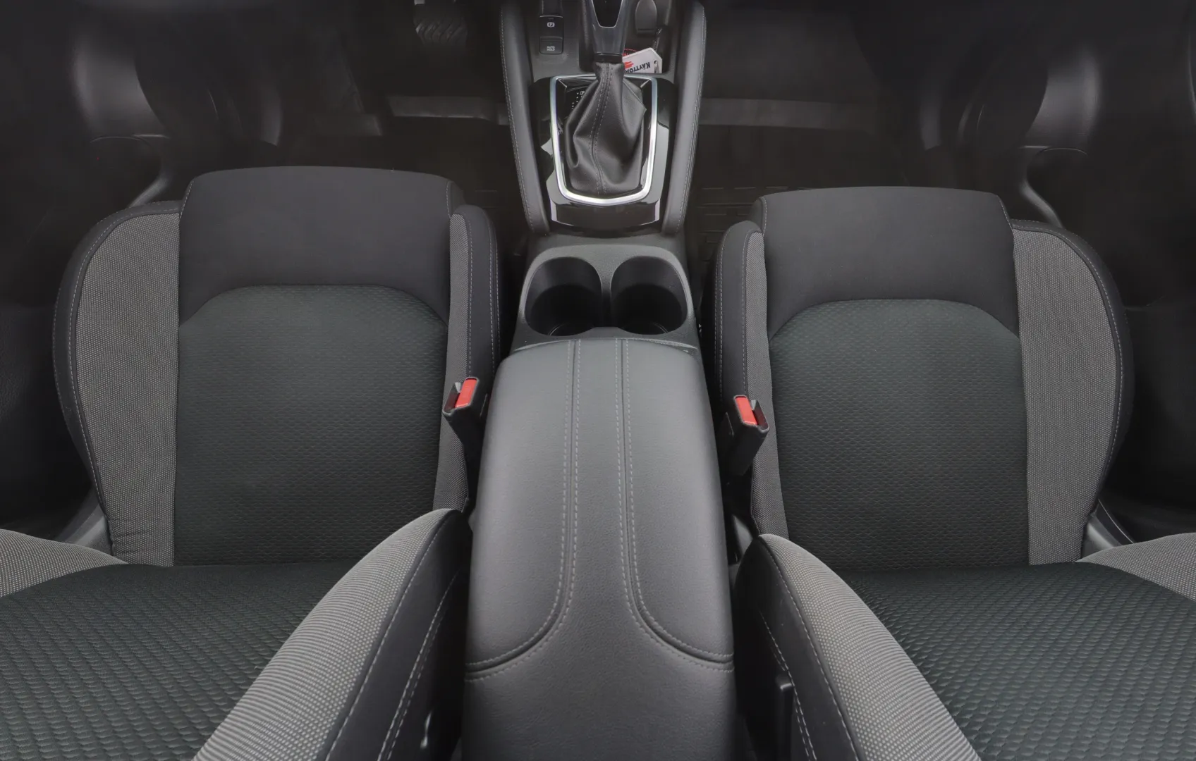 NISSAN Qashqai CNY-506 carousel image