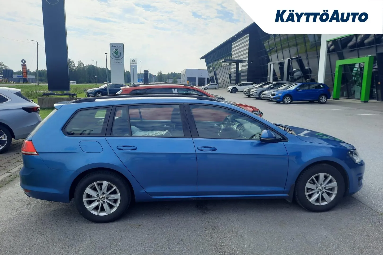 VOLKSWAGEN Golf MLR-524 carousel image