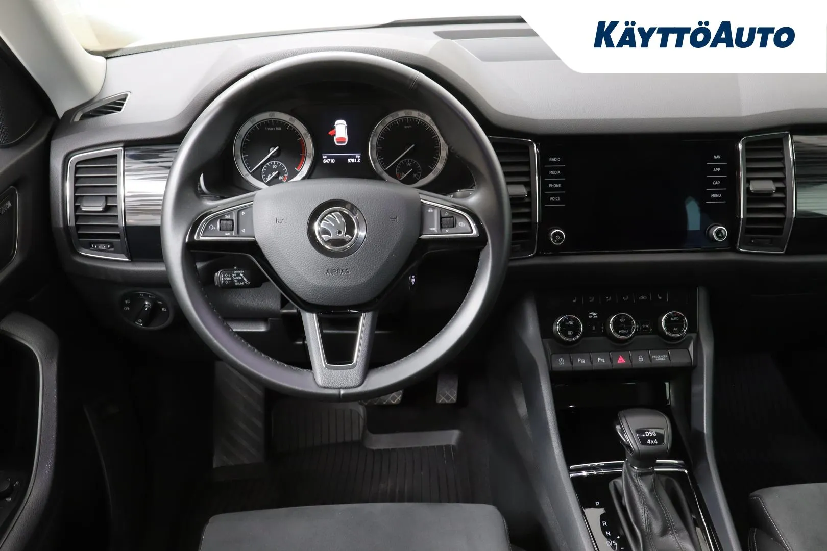 SKODA Kodiaq XXC-889 carousel image
