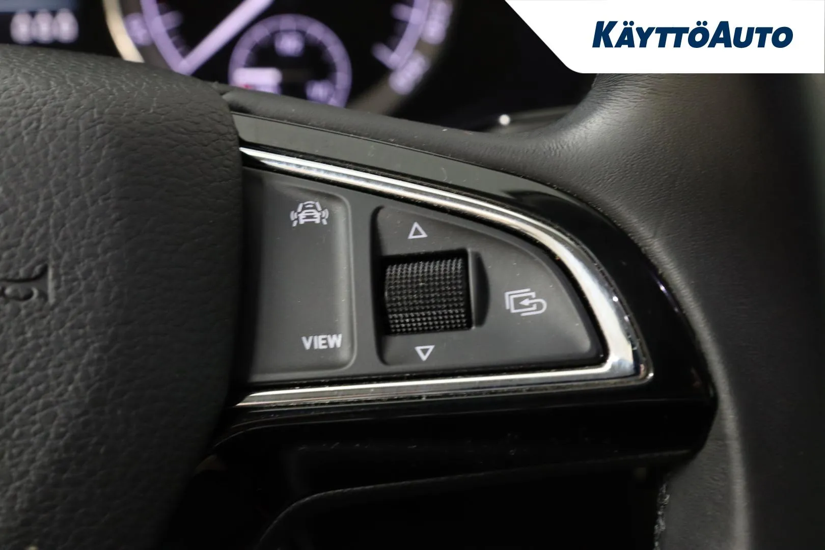 SKODA Kodiaq XXC-889 carousel image