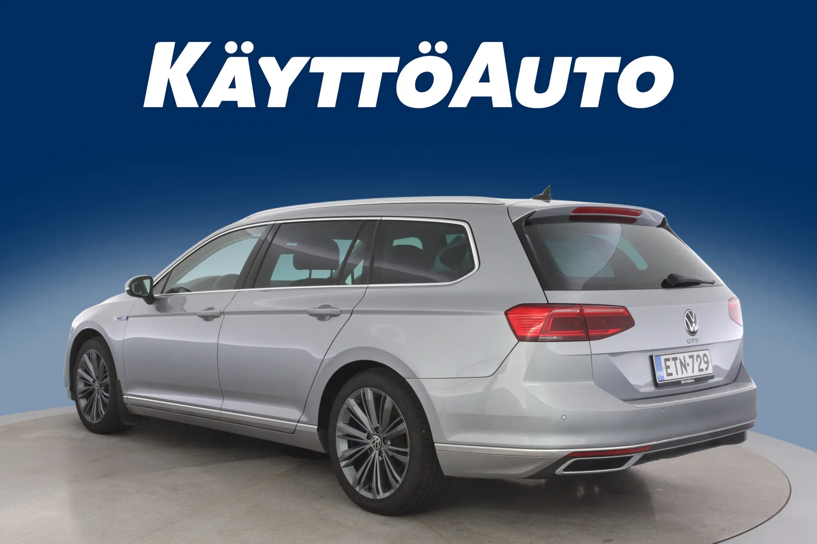Volkswagen Passat ETN-729 carousel image