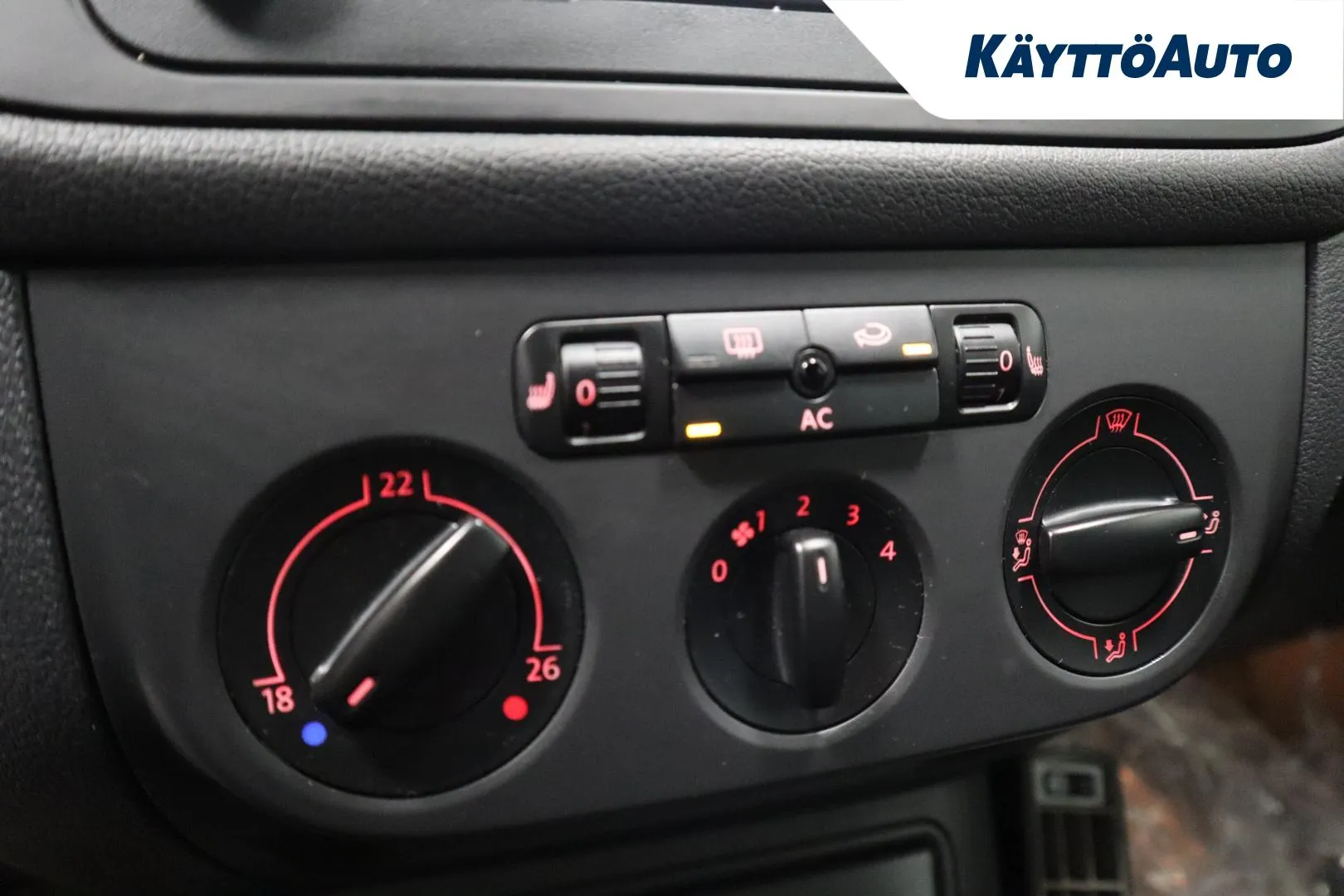 VOLKSWAGEN Golf Plus JGX-144 carousel image