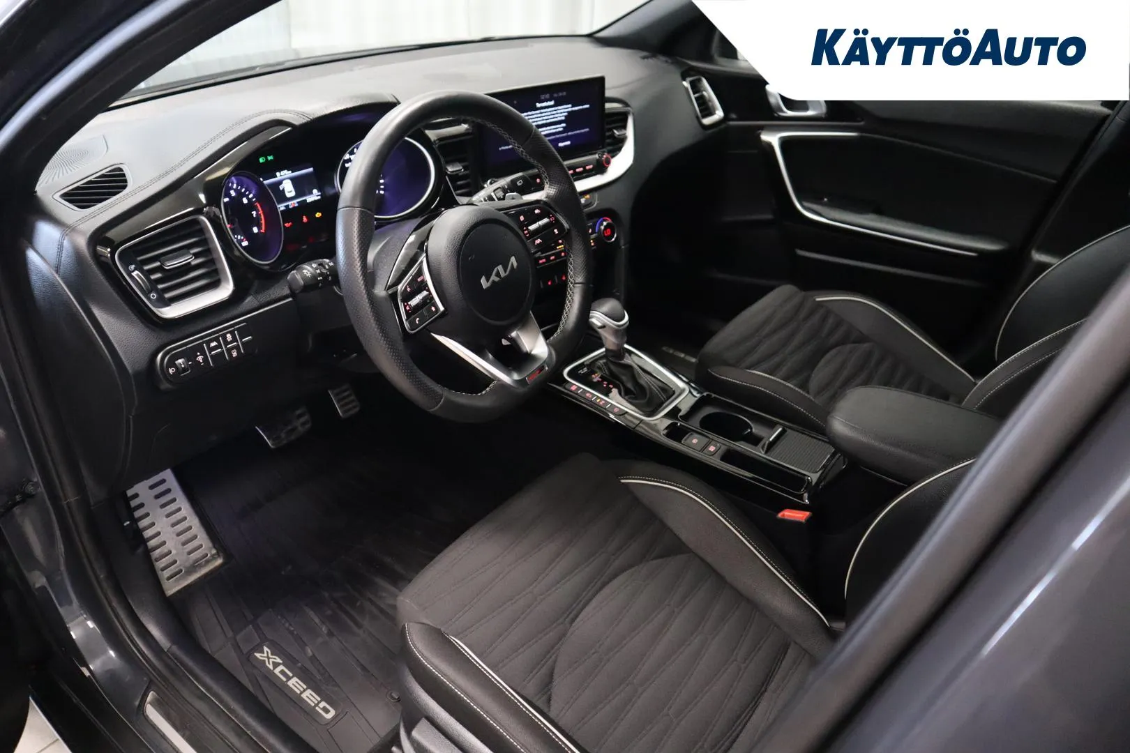 KIA XCeed EUN-189 carousel image