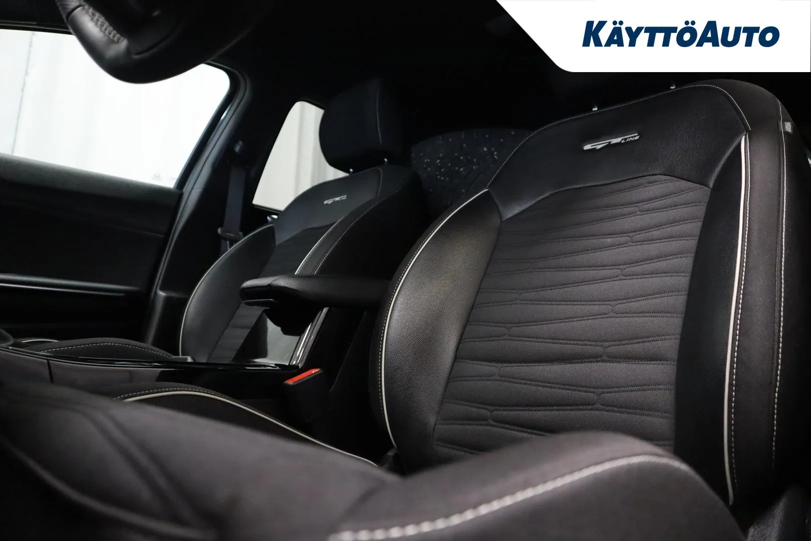 KIA XCeed EUN-189 carousel image