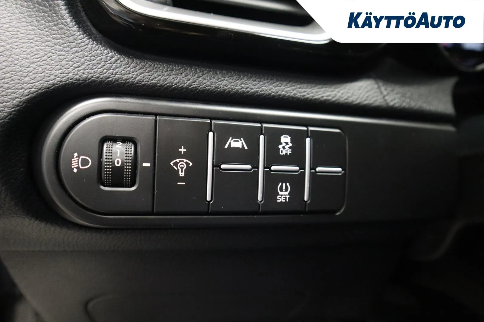 KIA XCeed EUN-189 carousel image