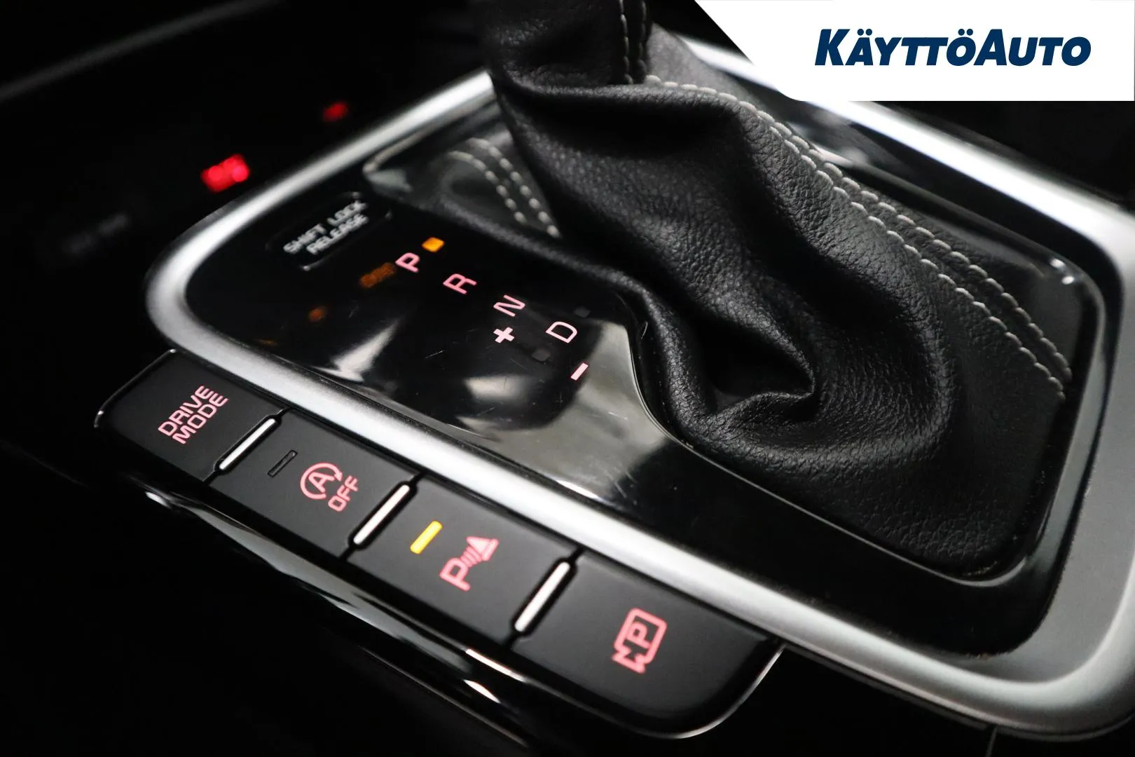 KIA XCeed EUN-189 carousel image