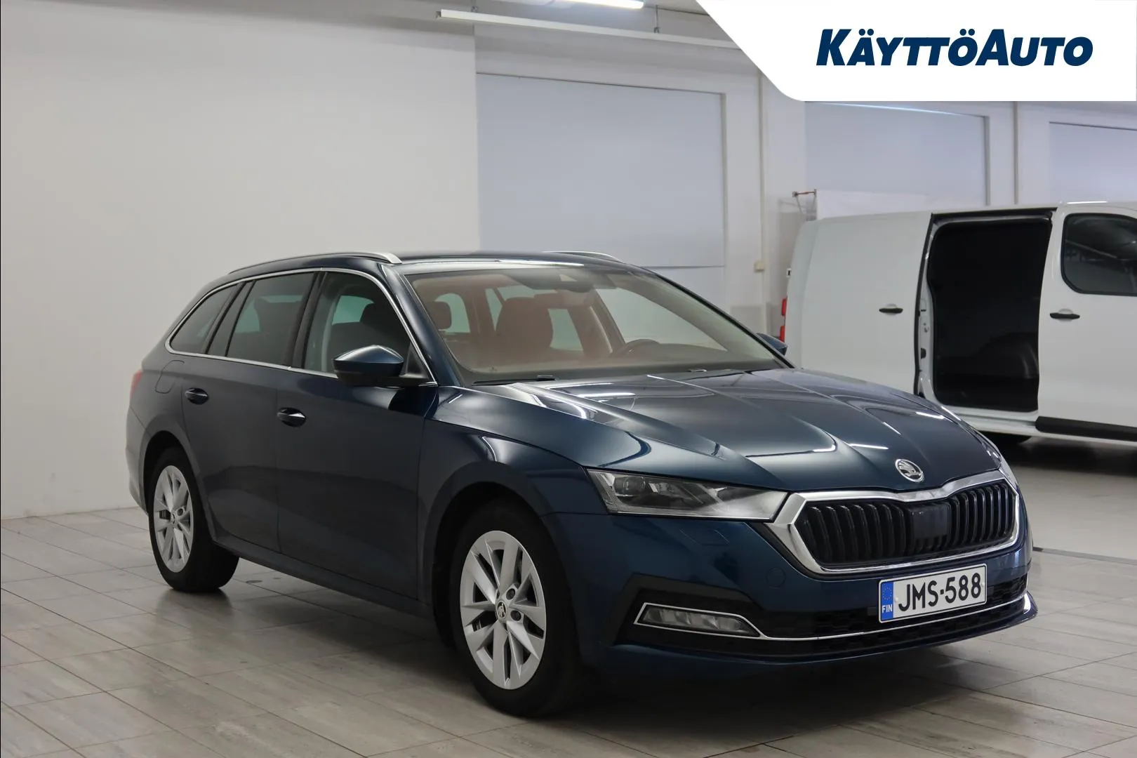 Skoda Octavia JMS-588 carousel image