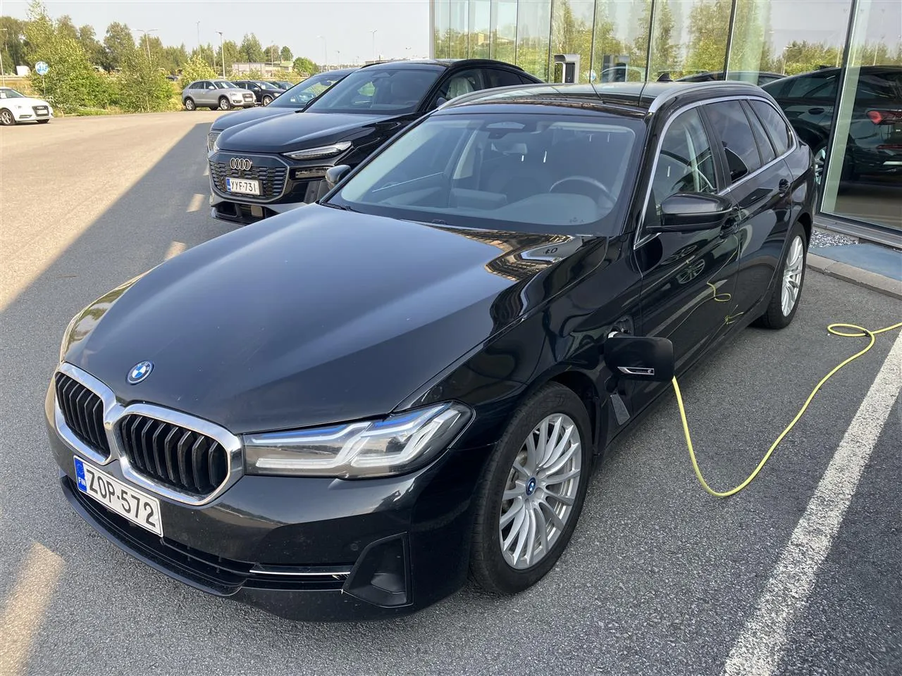 BMW 530 ZOP-572 carousel image