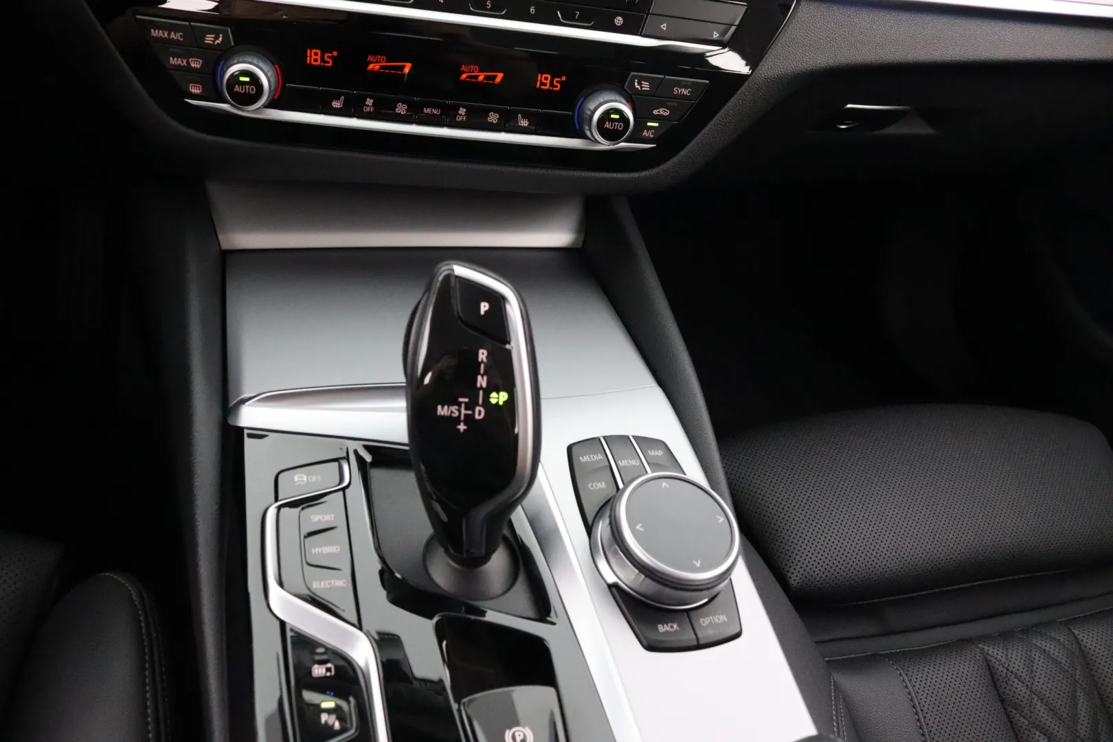 BMW 530 ZOP-572 carousel image