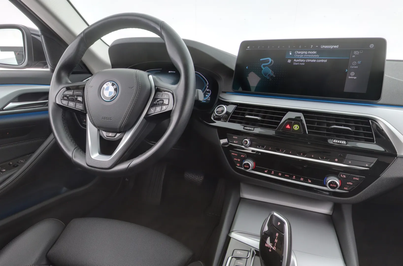 BMW 530 ZOP-572 carousel image