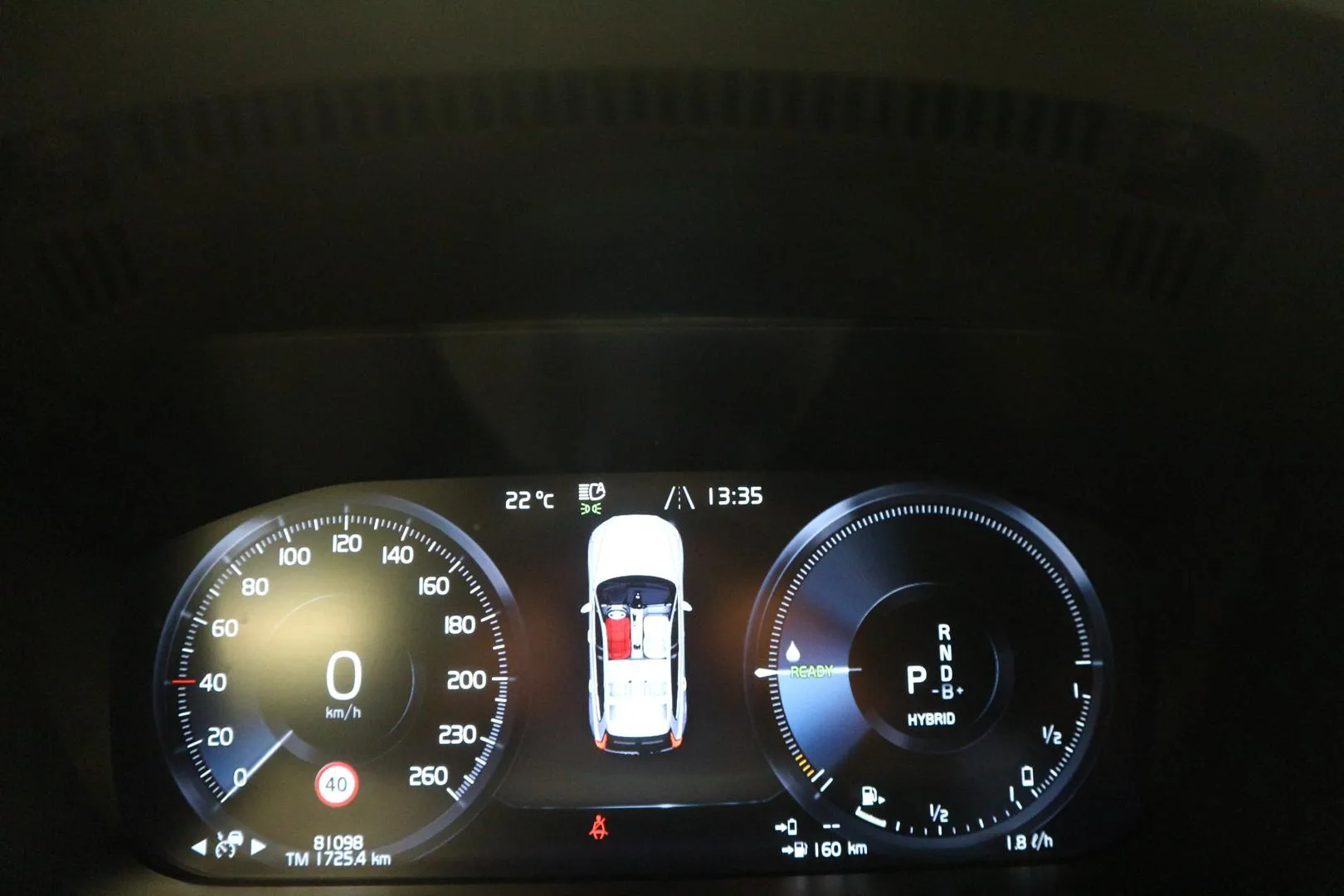 VOLVO XC60 YXI-633 carousel image