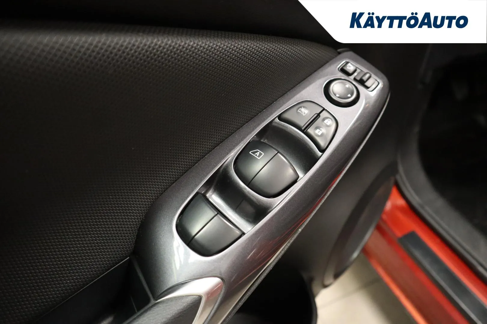 NISSAN Juke XPN-393 carousel image