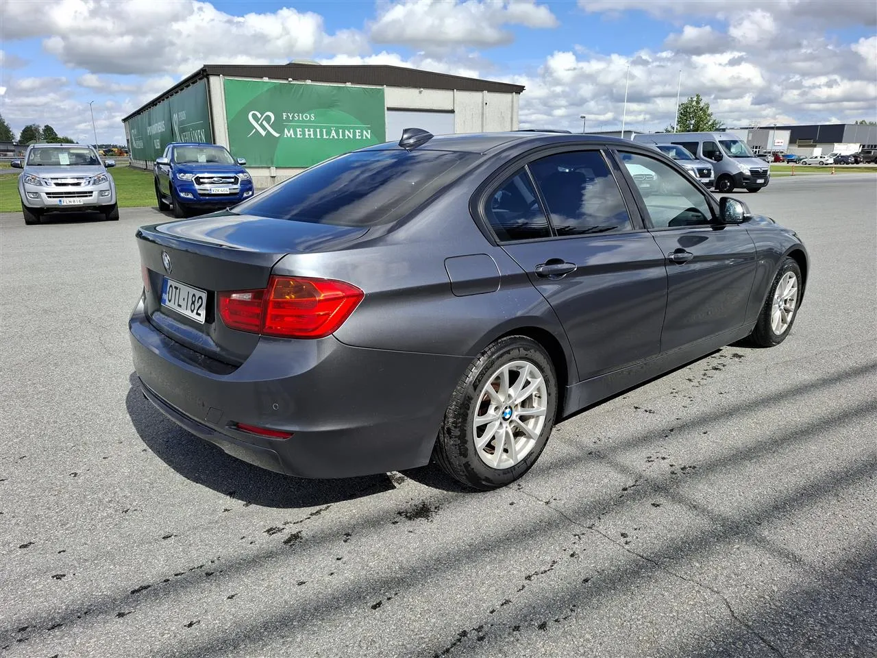 BMW 316 OTL-182 carousel image