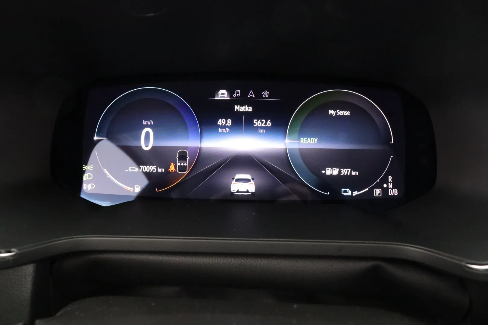 RENAULT Captur JME-844 carousel image