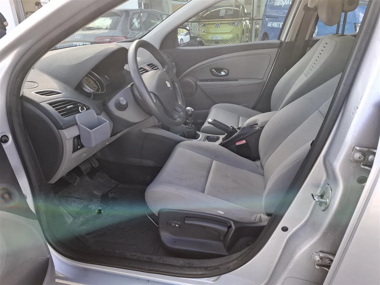 RENAULT Megane EHZ-606 carousel image