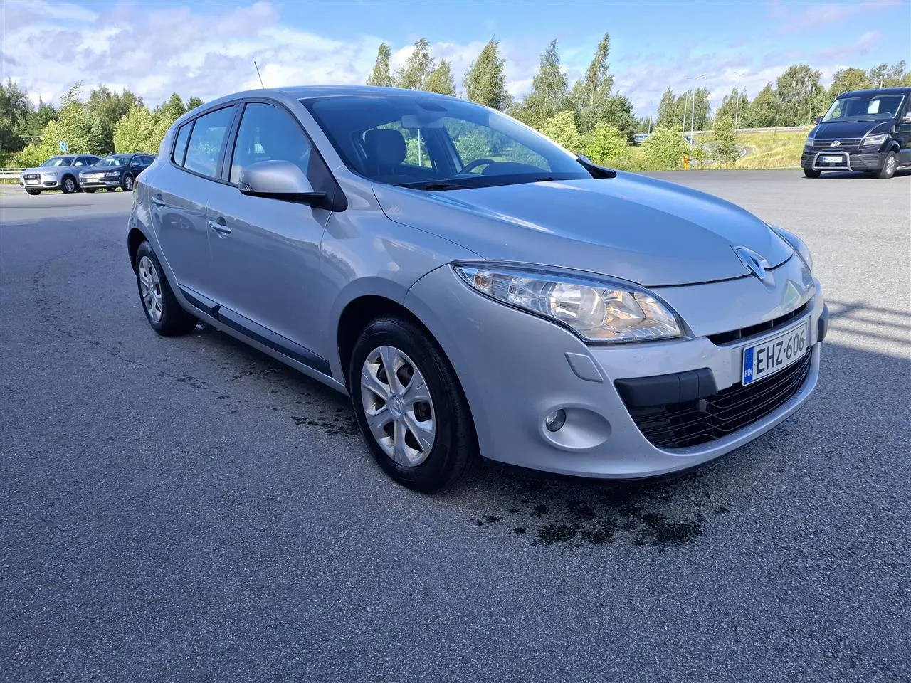 RENAULT Megane EHZ-606 carousel image