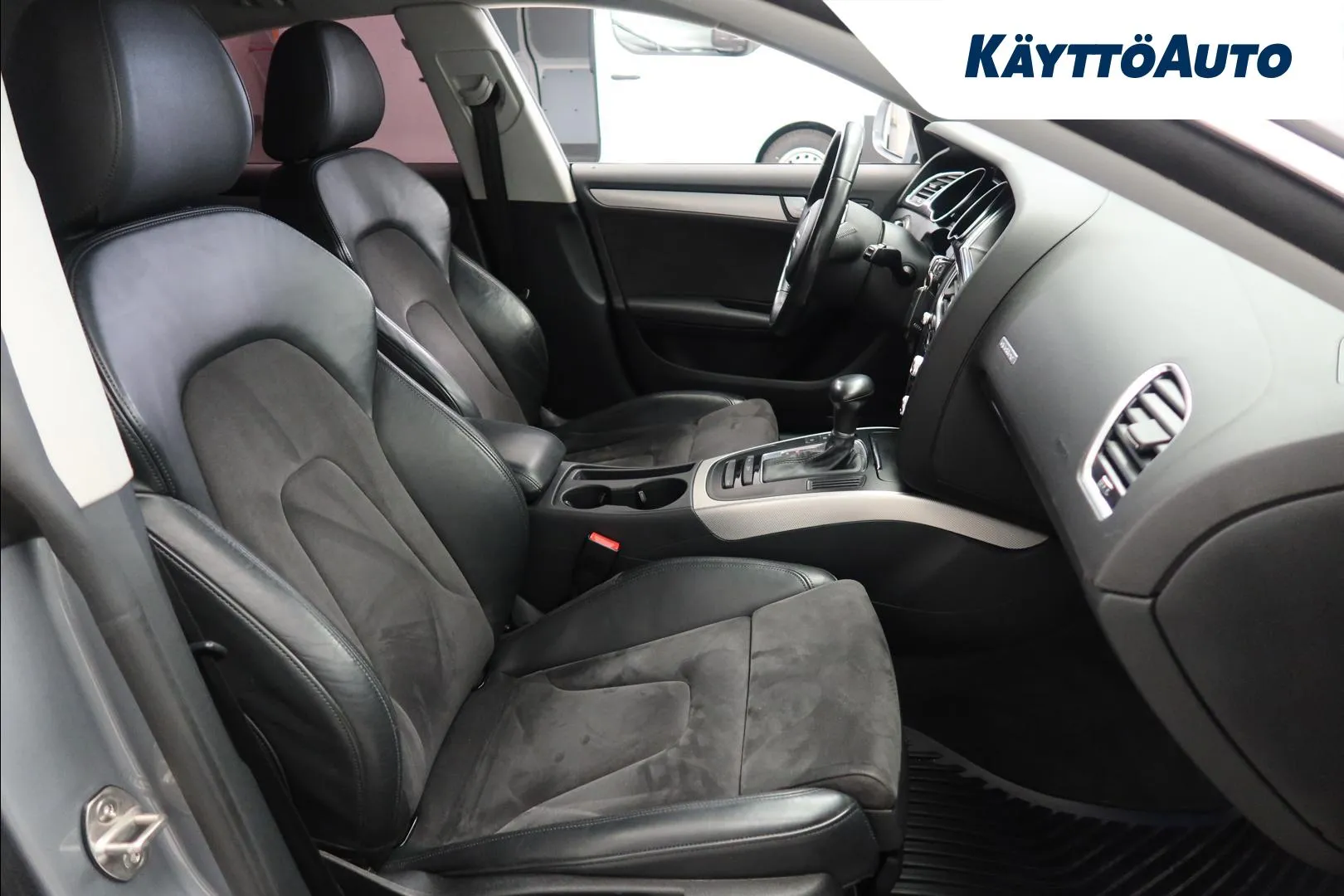 Audi A5 CLT-972 carousel image