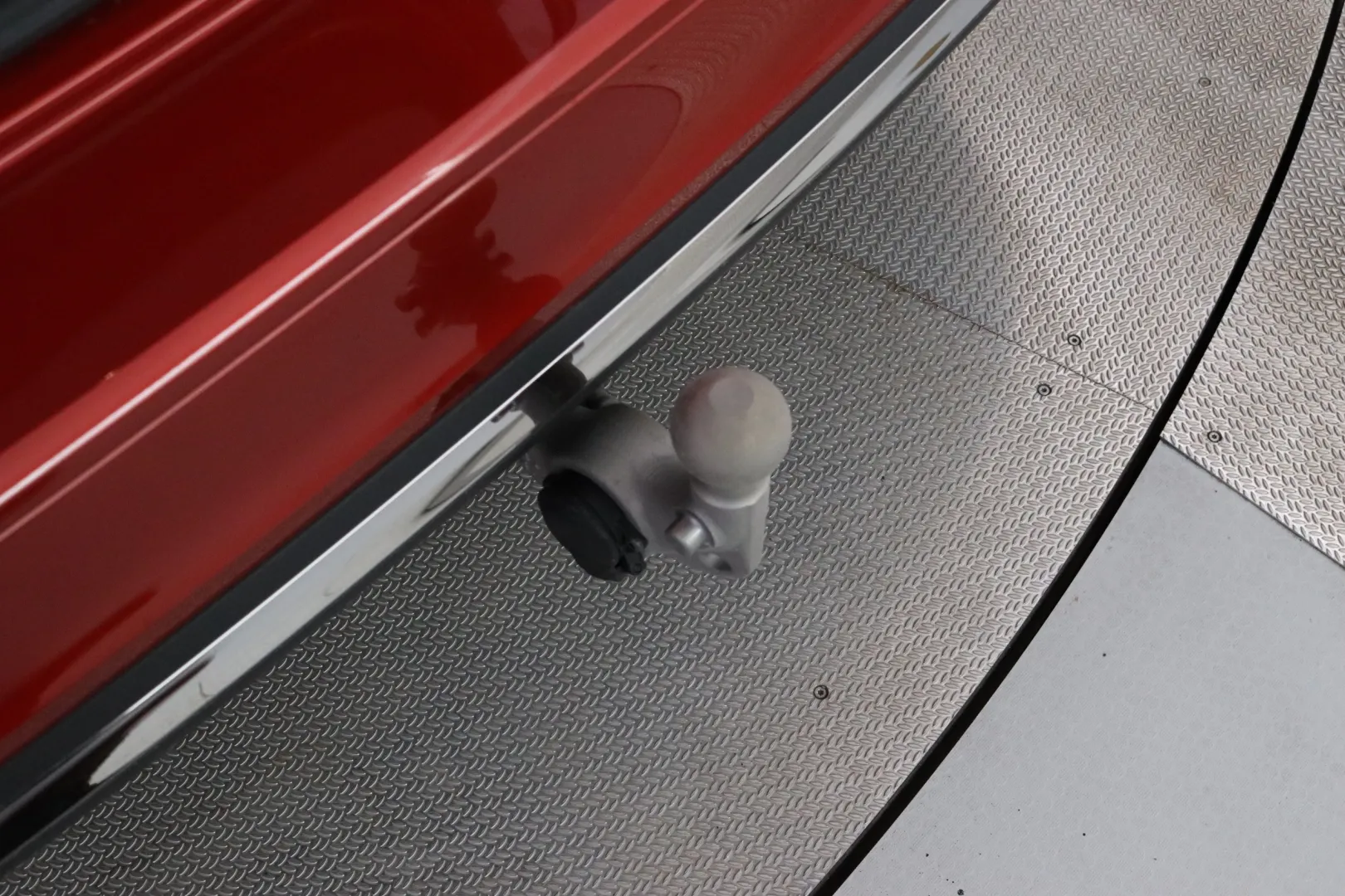 VOLVO V60 GRE-511 carousel image