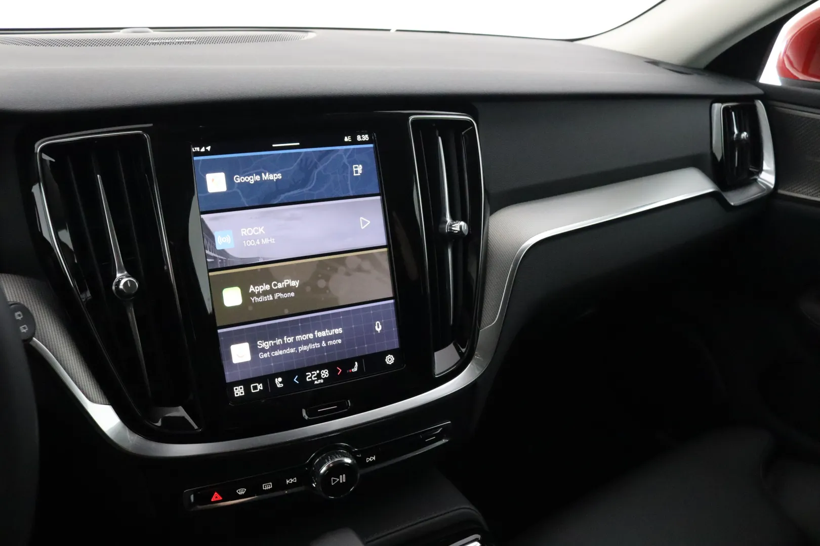 VOLVO V60 GRE-511 carousel image