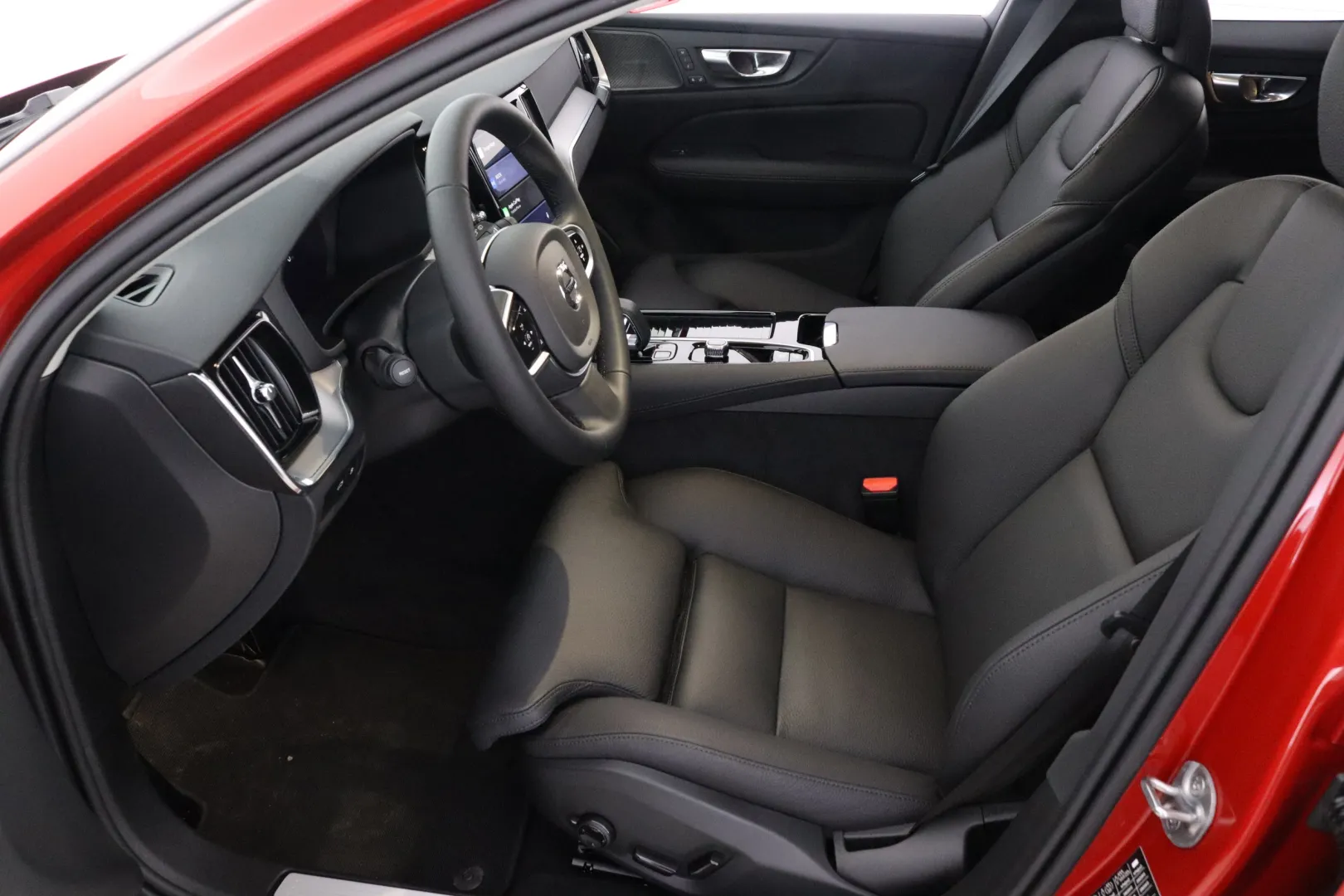 VOLVO V60 GRE-511 carousel image