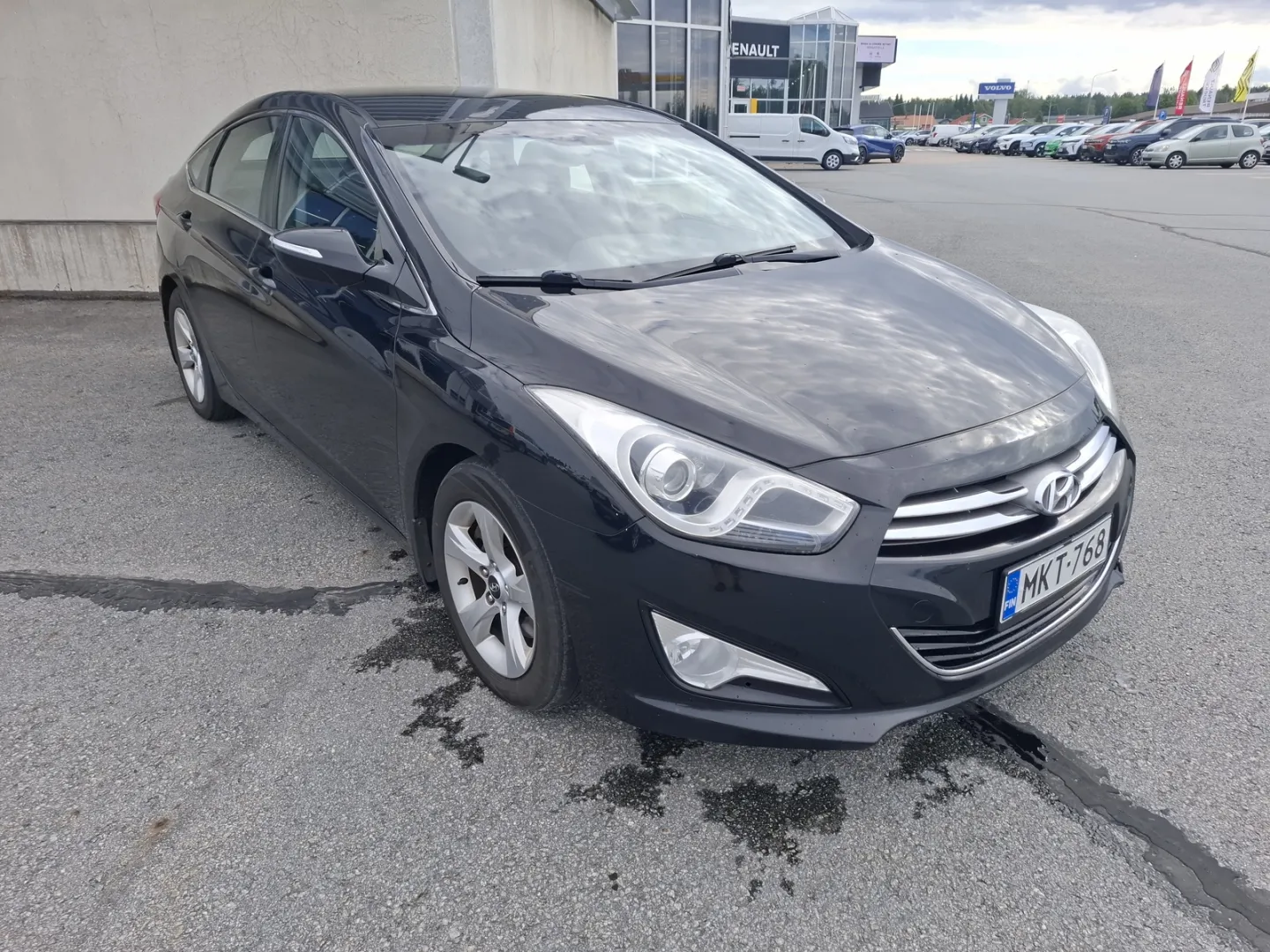 HYUNDAI i40 MKT-768 carousel image
