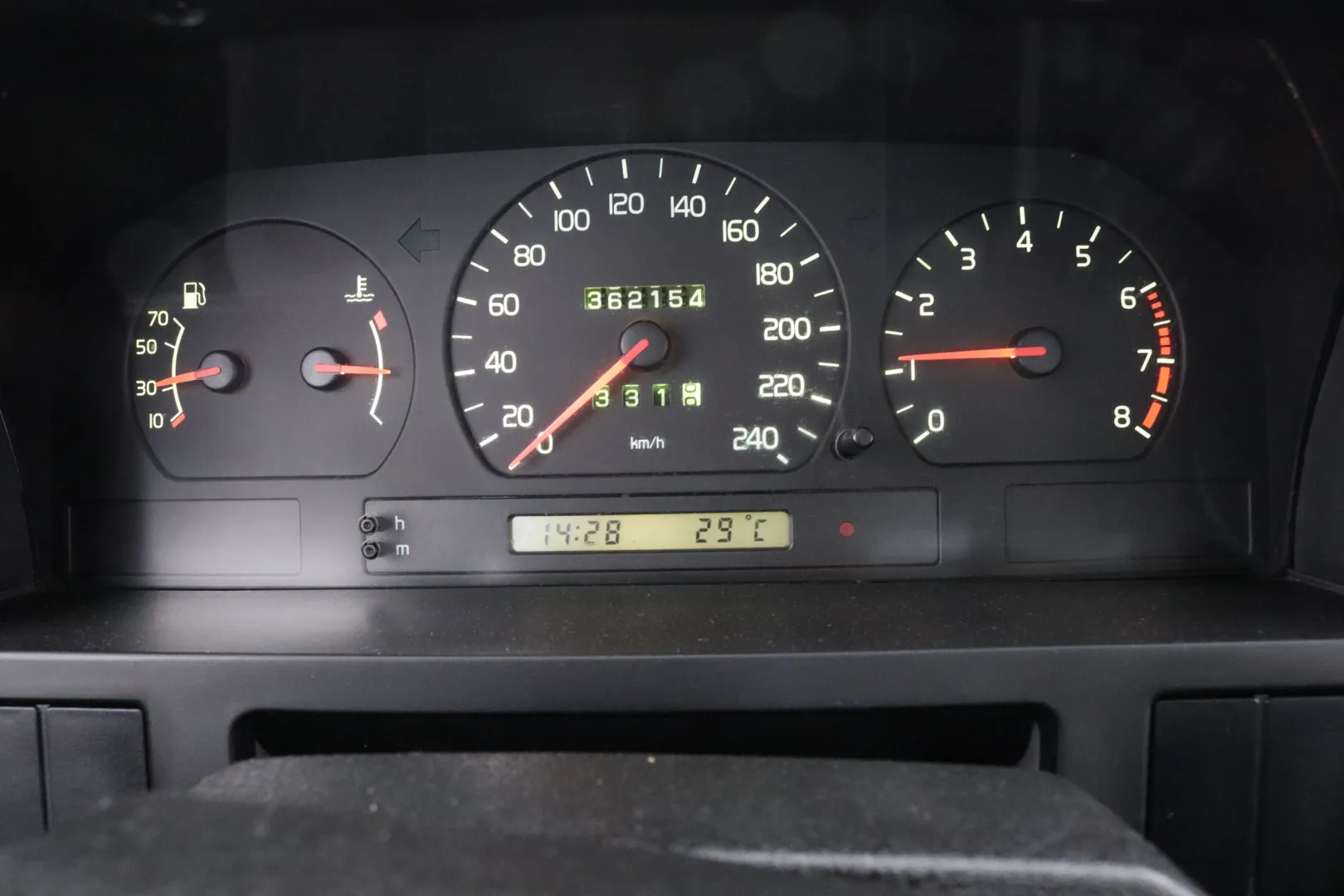 VOLVO 850 NBE-464 carousel image
