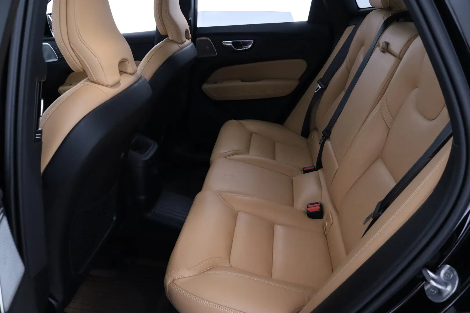 VOLVO XC60 EUS-310 carousel image