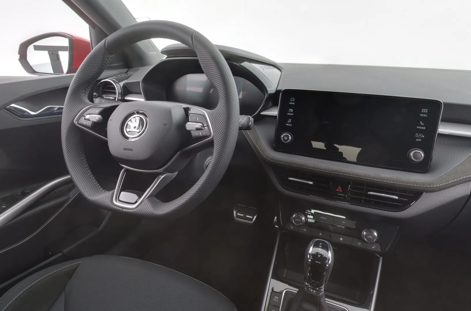 Skoda Fabia JNN-227 carousel image