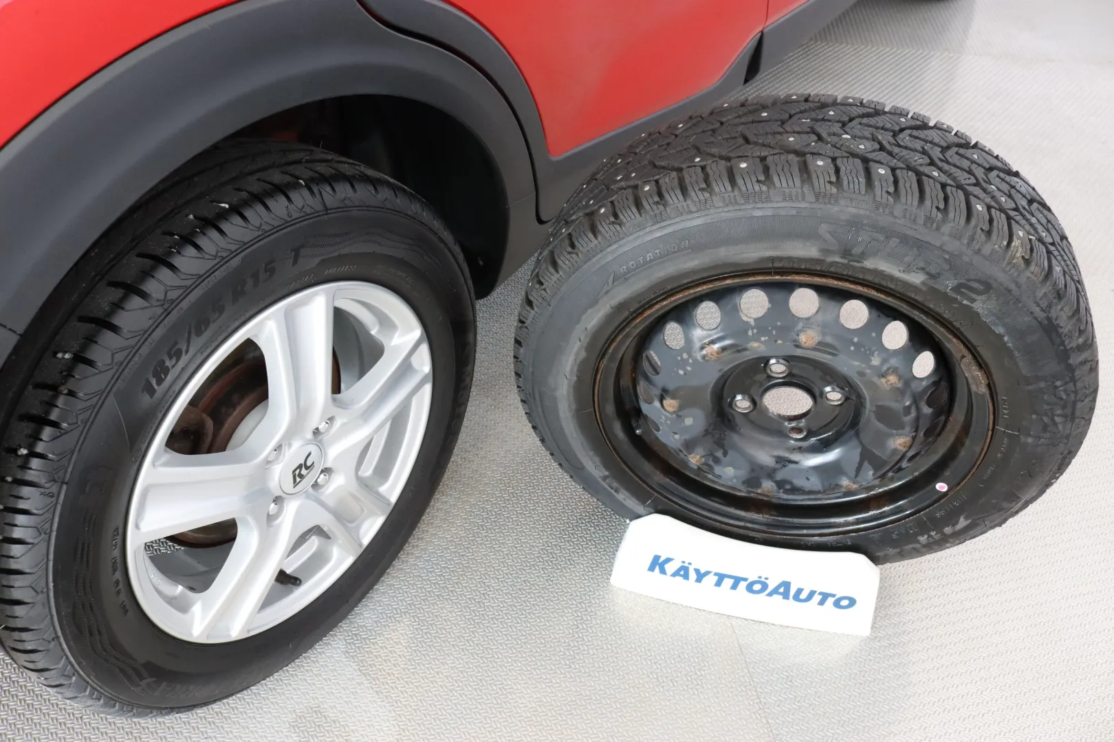 KIA Stonic EOV-359 carousel image