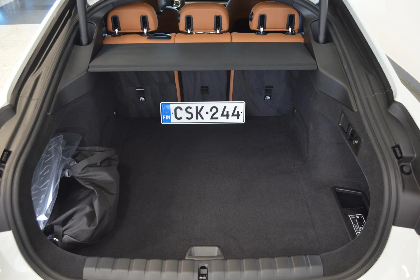 BMW i4 CSK-244 carousel image
