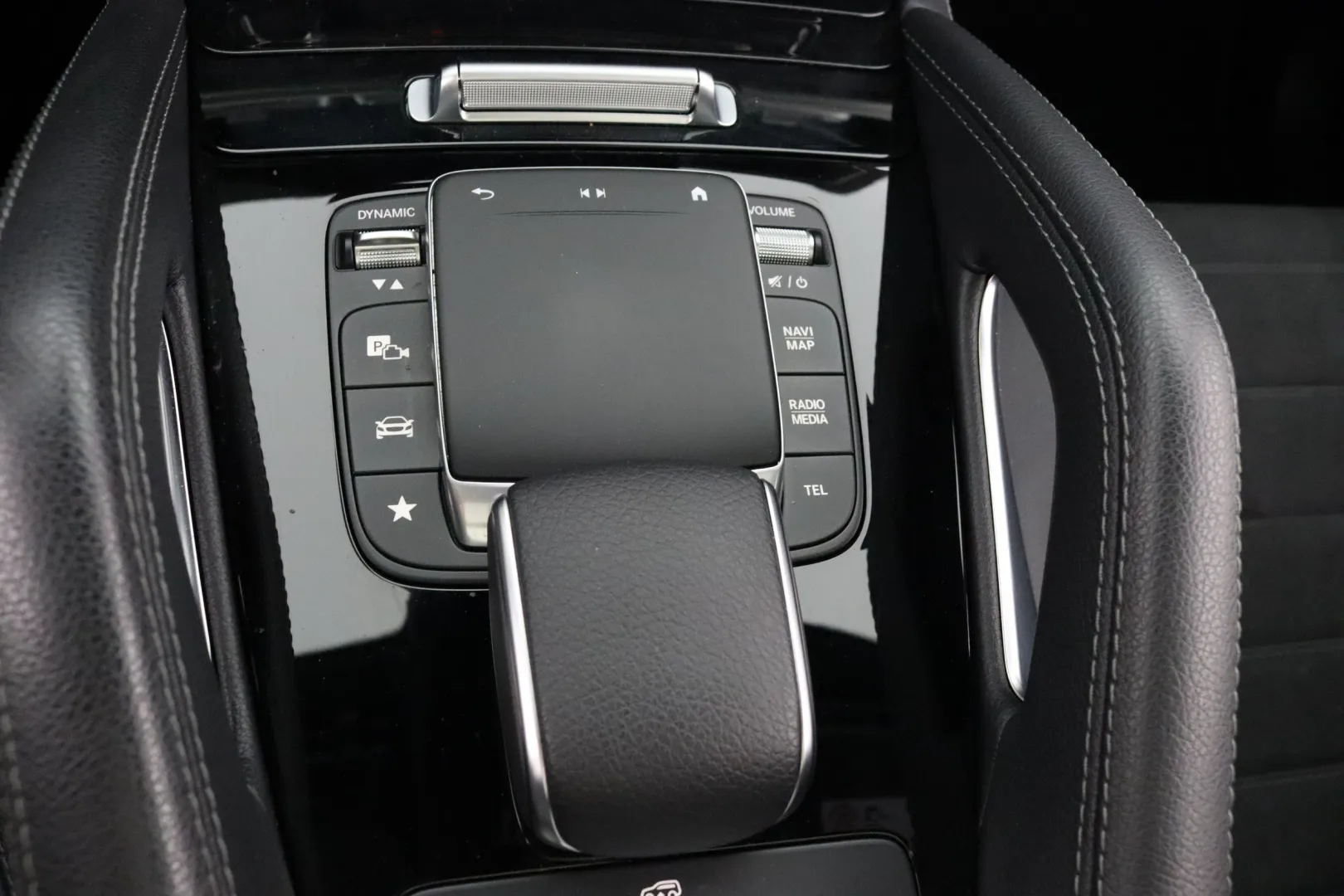 MERCEDES-BENZ GLE GZZ-635 carousel image