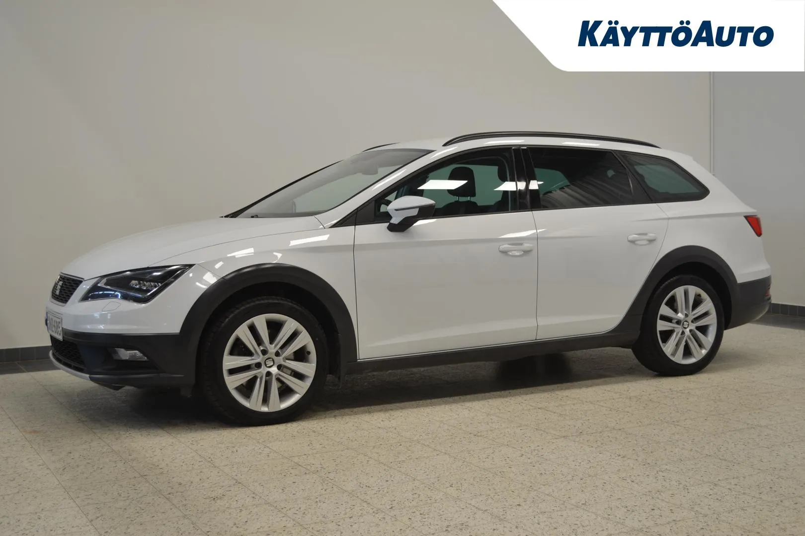 SEAT Leon X-Perience XMZ-685 carousel image