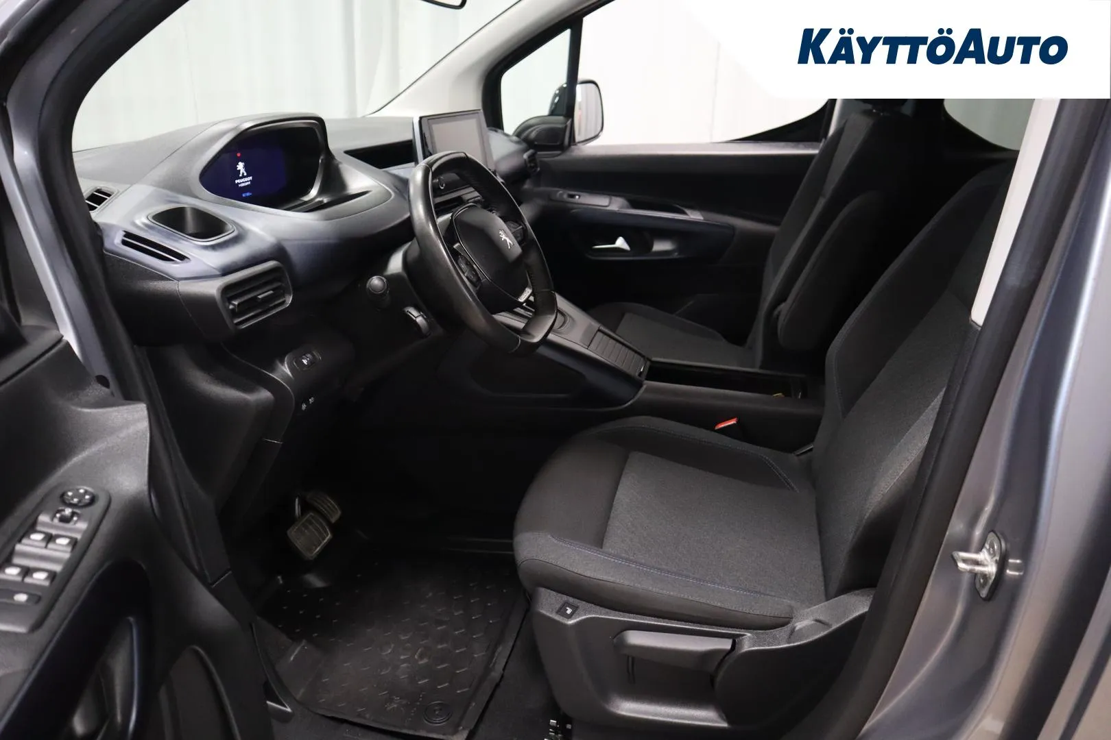 PEUGEOT e-Rifter NMI-764 carousel image