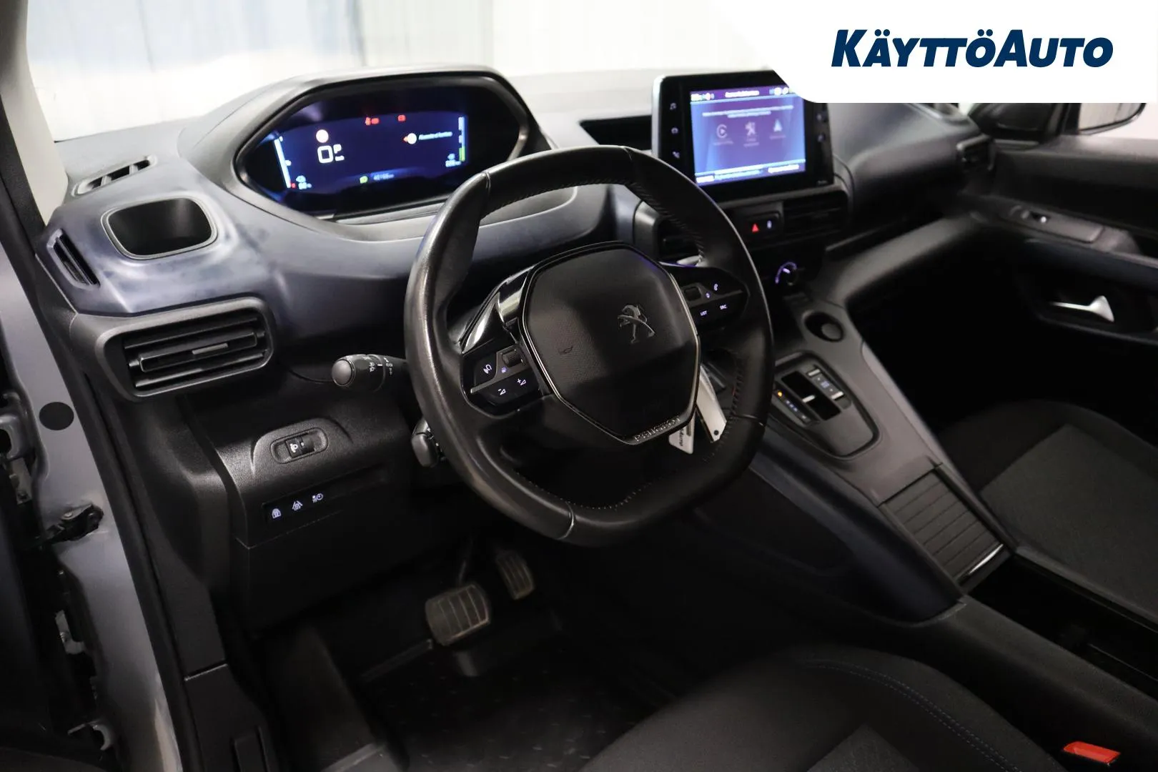 PEUGEOT e-Rifter NMI-764 carousel image